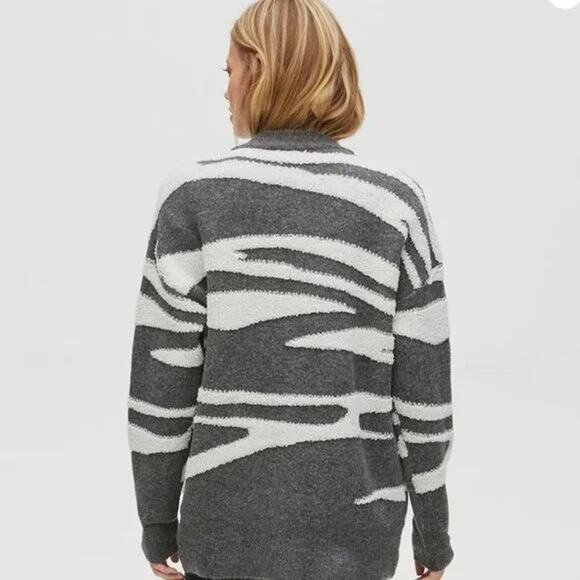 MICHAEL STARS Cardigan Sweater Gray and White Zebra Print Plus Size 1X NWOT - Picture 2 of 15
